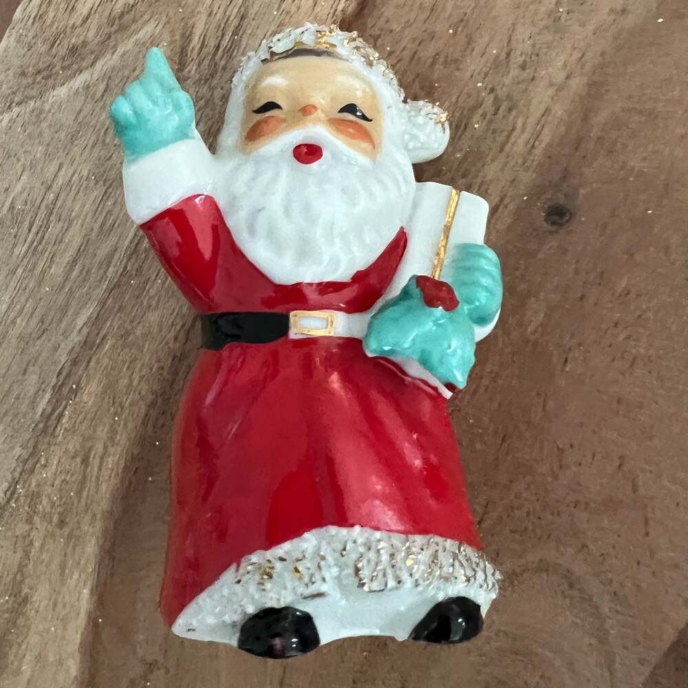 Vintage Santa Claus Salt Shaker made in Japan 1950s Use as Tabletop Décor